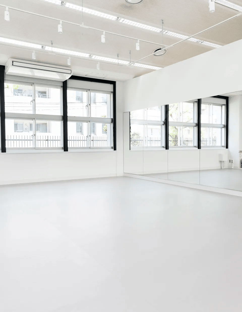 フローリング・ミラースタジオ STUDIO B